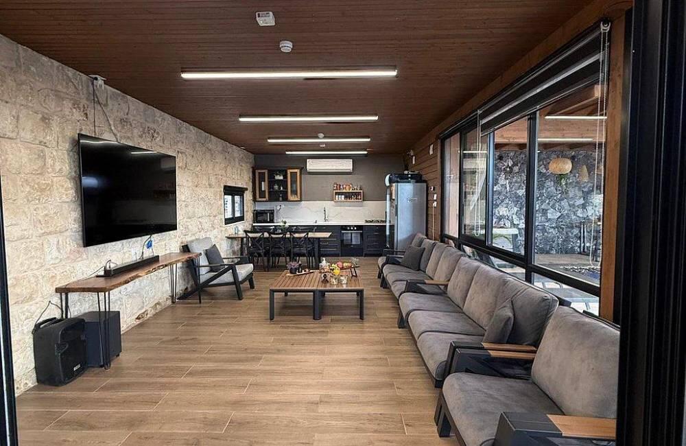 אחוזת עץ הזית צפון  9  נופש - וי פור ויקיישן - V for Vacation