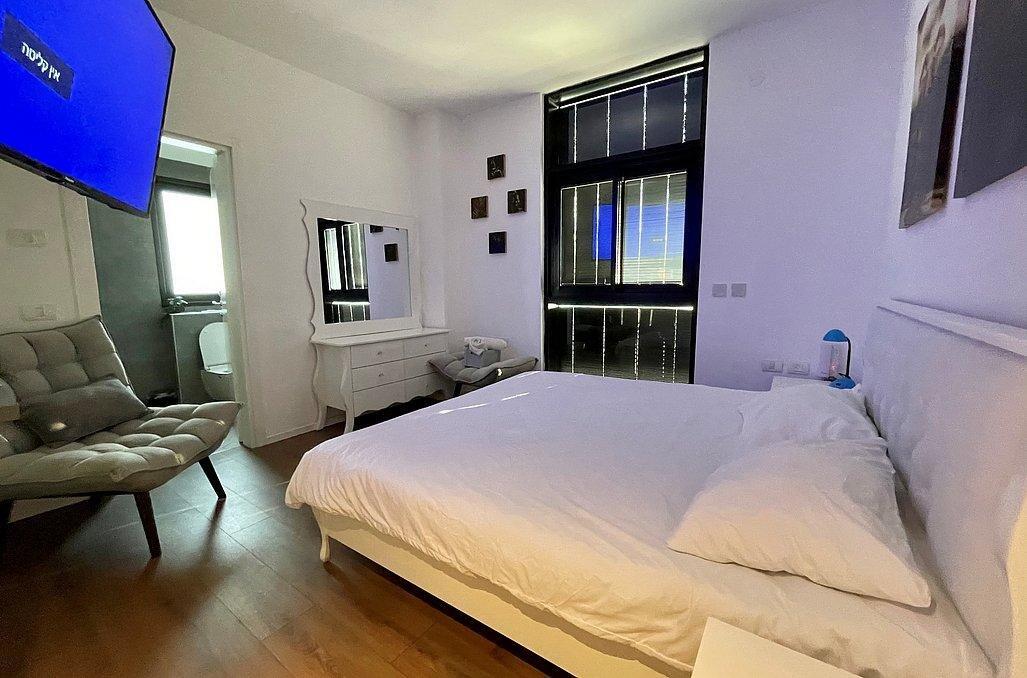 פנטהאוז ראם מרכז  21  נופש - וי פור ויקיישן - V for Vacation