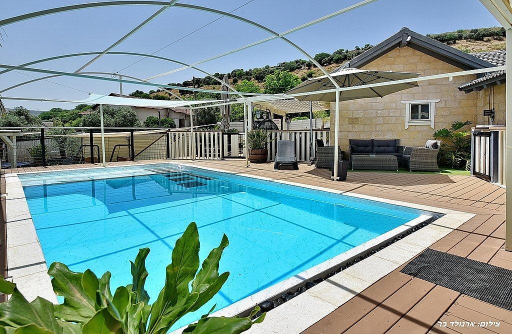 אחוזת נטלי צפון  35  נופש - וי פור ויקיישן - V for Vacation