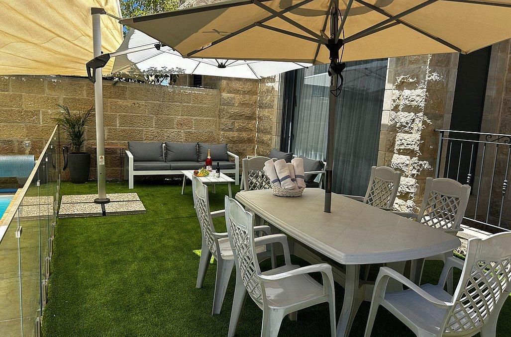 וילה בהר מרכז  24  נופש - וי פור ויקיישן - V for Vacation