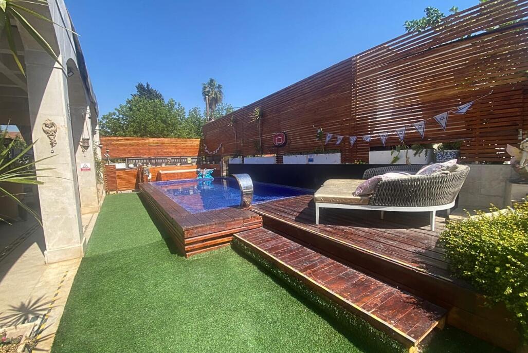וואיט הול וילה -  Villa White hall מרכז  29  נופש - וי פור ויקיישן - V for Vacation