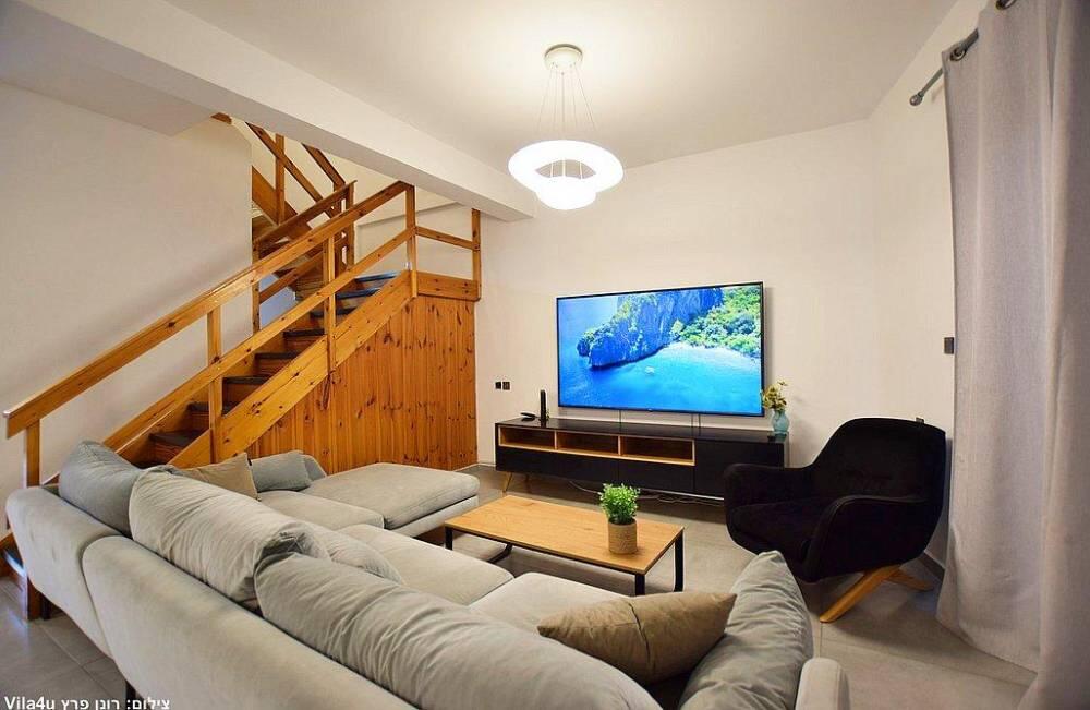 וילה בין הר לים צפון  8  נופש - וי פור ויקיישן - V for Vacation