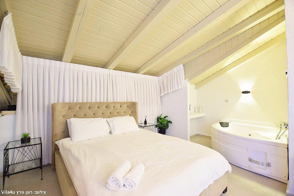 סוויטות הבוסתן הגלילי צפון  32  נופש - וי פור ויקיישן - V for Vacation