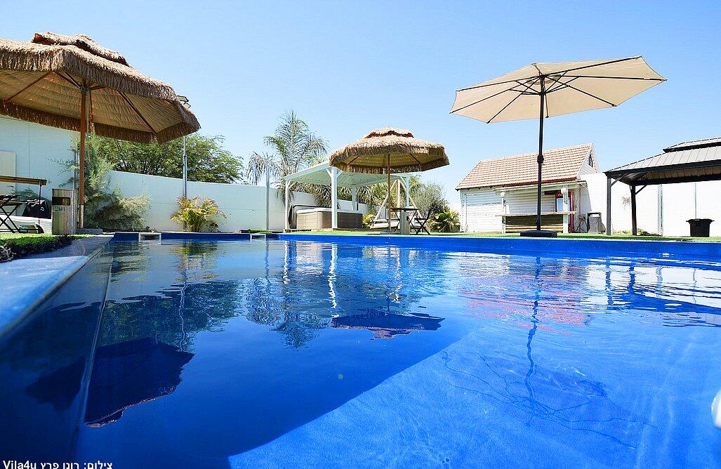 אחוזת קנה הבושם מרכז  27  נופש - וי פור ויקיישן - V for Vacation