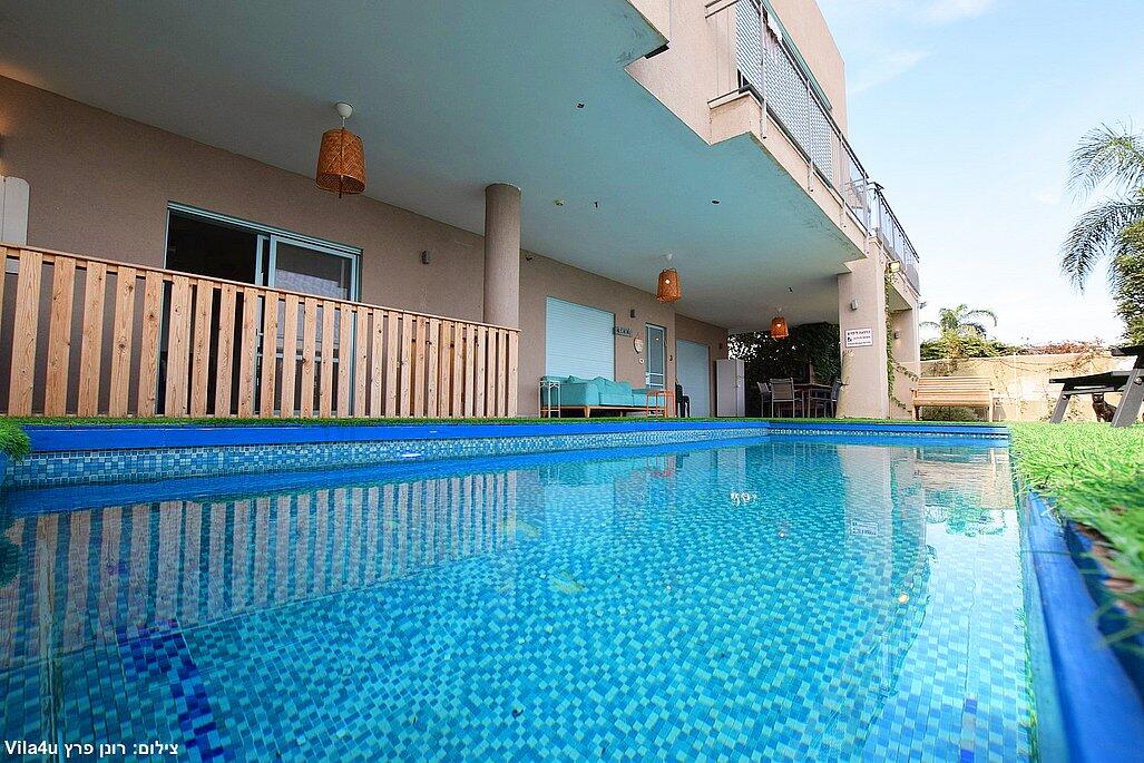 וילה בלו ביי צפון  15  נופש - וי פור ויקיישן - V for Vacation