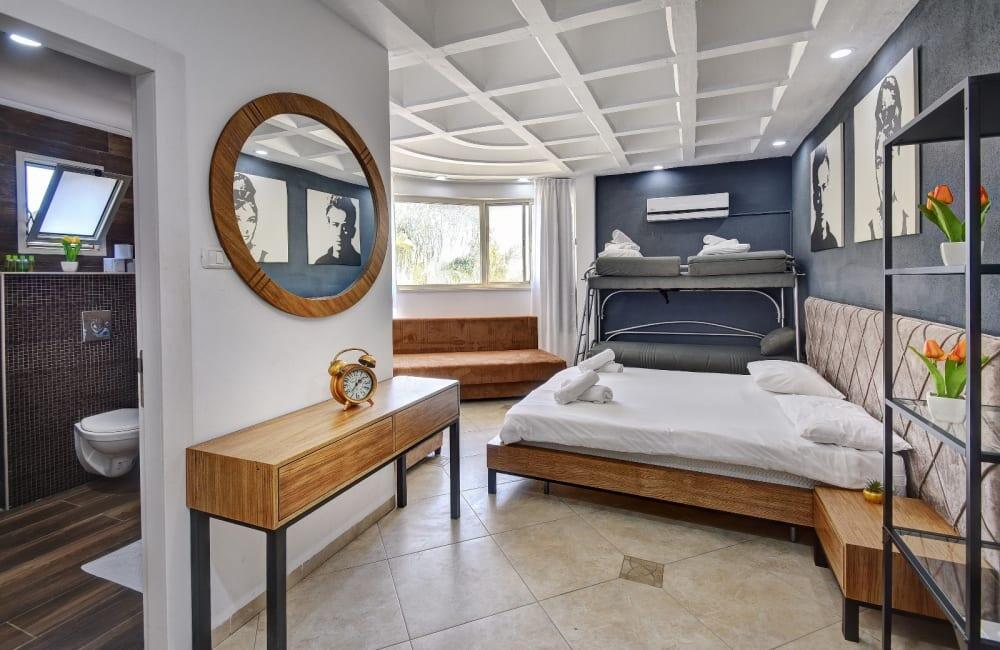 וילה קסטלו צפון  11  נופש - וי פור ויקיישן - V for Vacation