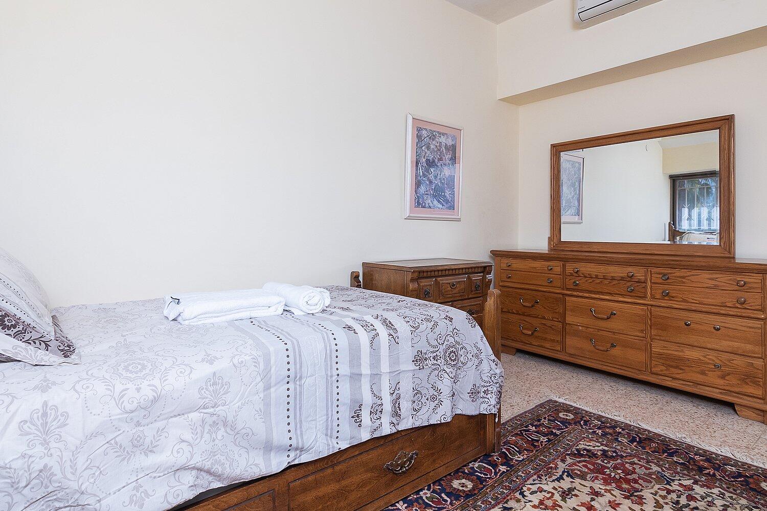 וילה בית זית מרכז  30  נופש - וי פור ויקיישן - V for Vacation