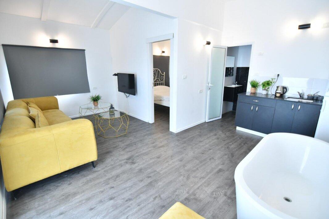 שדות אירוח בטבע מרכז  14  נופש - וי פור ויקיישן - V for Vacation