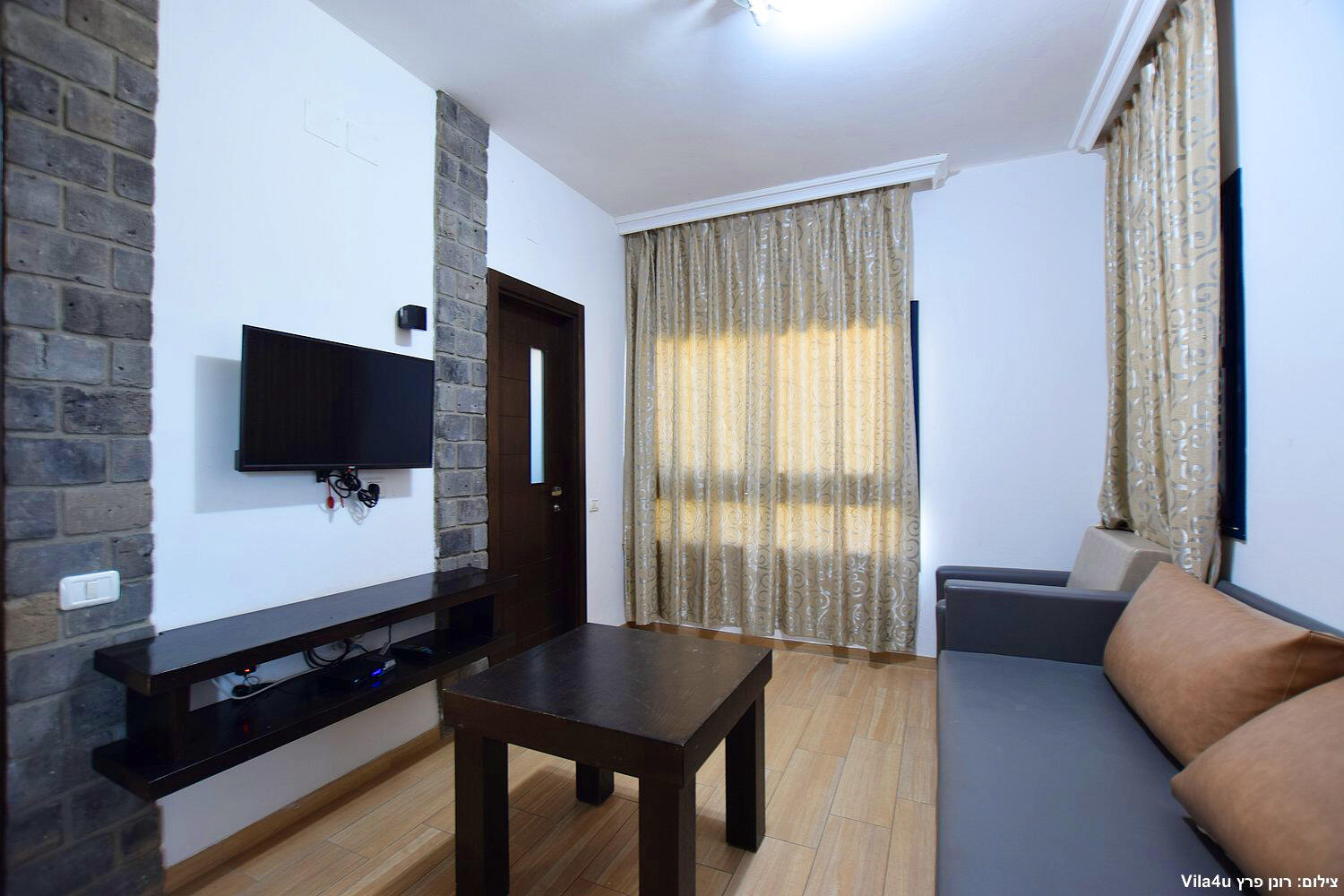 חושן הייטס צפון  16  נופש - וי פור ויקיישן - V for Vacation