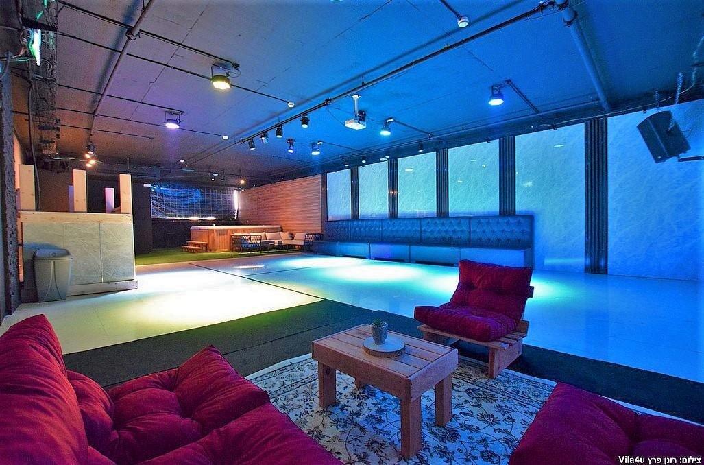 מתחם אירועים רוז גולד - Rose Gold מרכז  15  לופט 4 יו