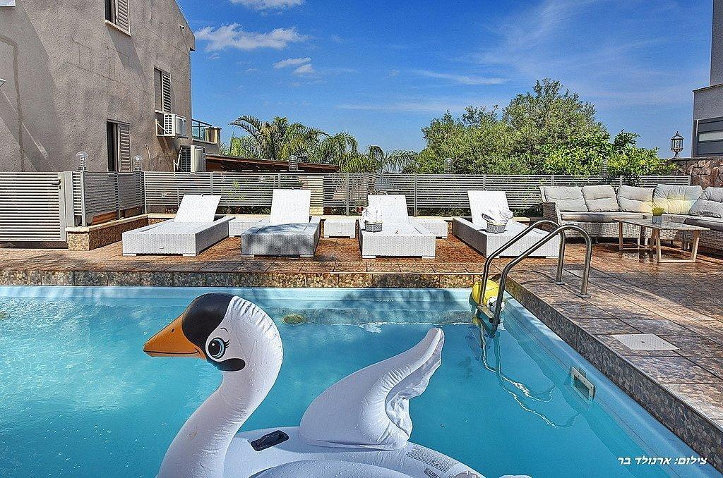 וילה גלילא צפון  5  נופש - וי פור ויקיישן - V for Vacation