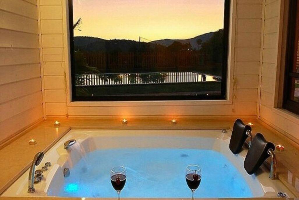 אחוזת שלמה צפון  7  נופש - וי פור ויקיישן - V for Vacation