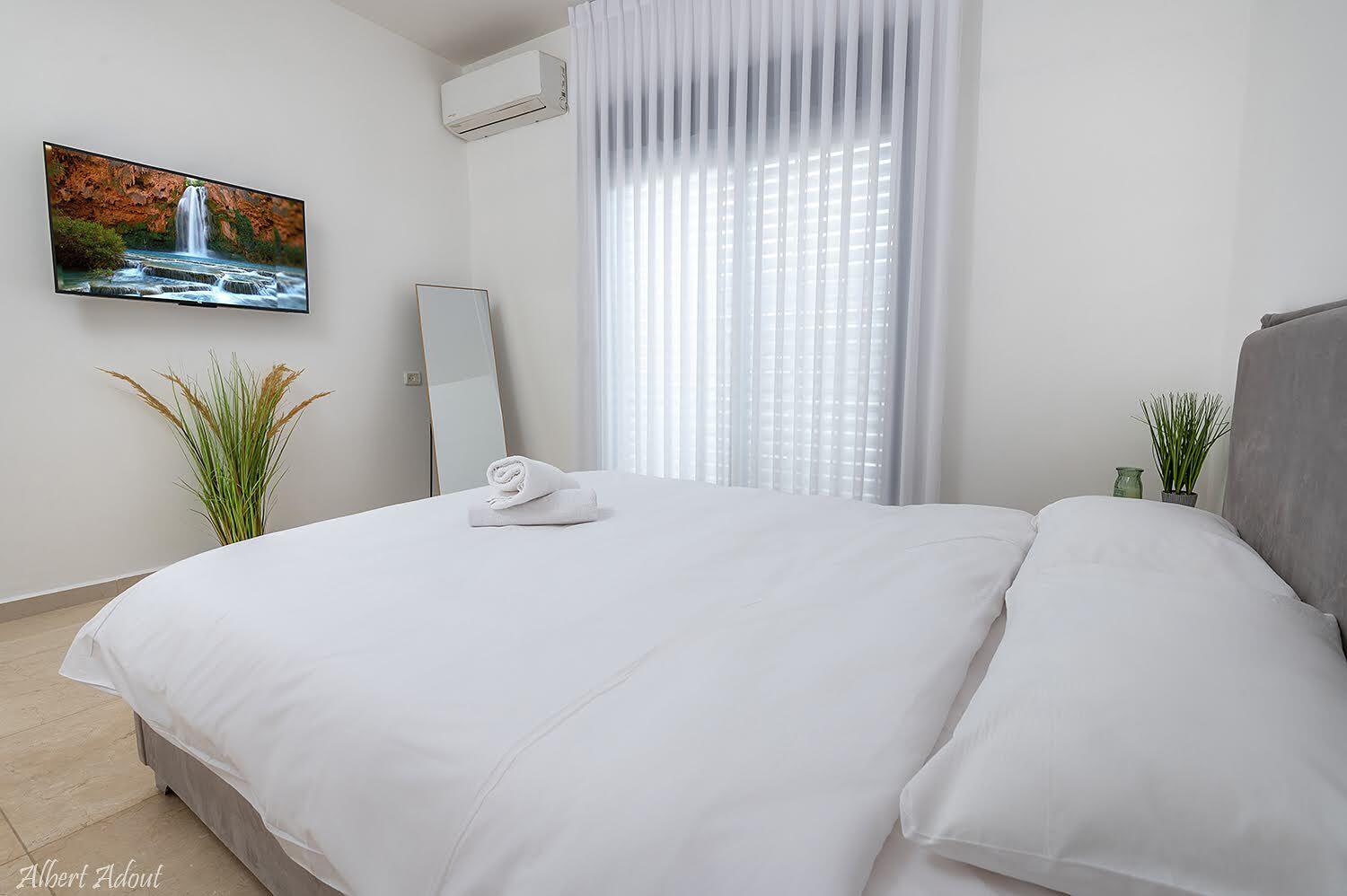 אחוזת לידר צפון  13  נופש - וי פור ויקיישן - V for Vacation