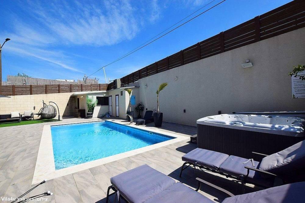 וילה אלין צפון  8  נופש - וי פור ויקיישן - V for Vacation