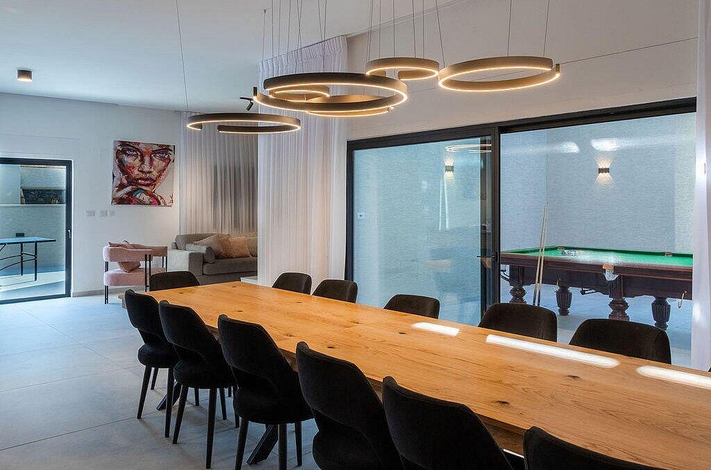 וילה דיזאייר בוטיק צפון  10  נופש - וי פור ויקיישן - V for Vacation