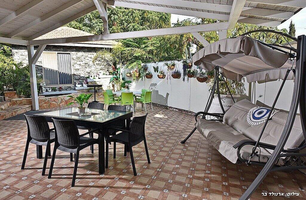 אחוזת קריסטל צפון  2  נופש - וי פור ויקיישן - V for Vacation