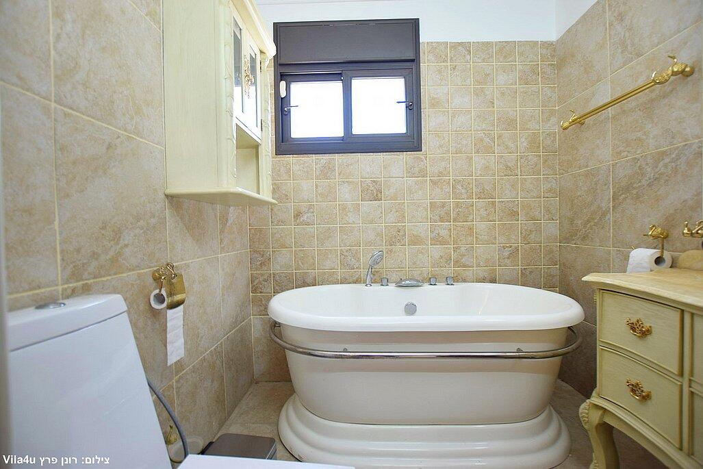 וילה רוז פרימיום צפון  19  נופש - וי פור ויקיישן - V for Vacation