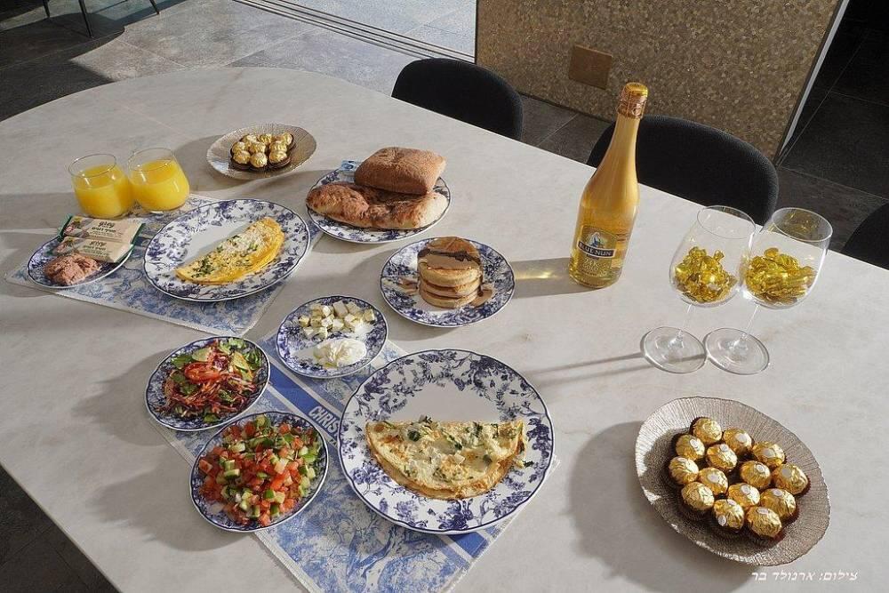 וילה אריא סינמה צפון  44  נופש - וי פור ויקיישן - V for Vacation