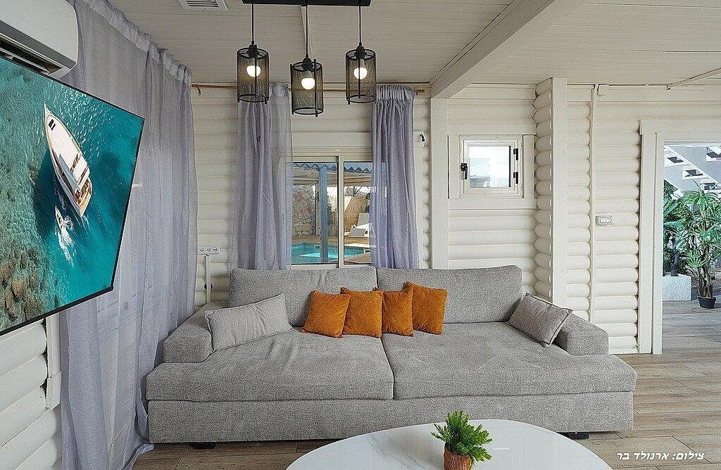 וילה קאלי צפון  9  נופש - וי פור ויקיישן - V for Vacation