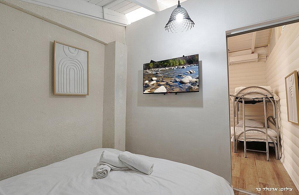 וילה קאלי צפון  13  נופש - וי פור ויקיישן - V for Vacation