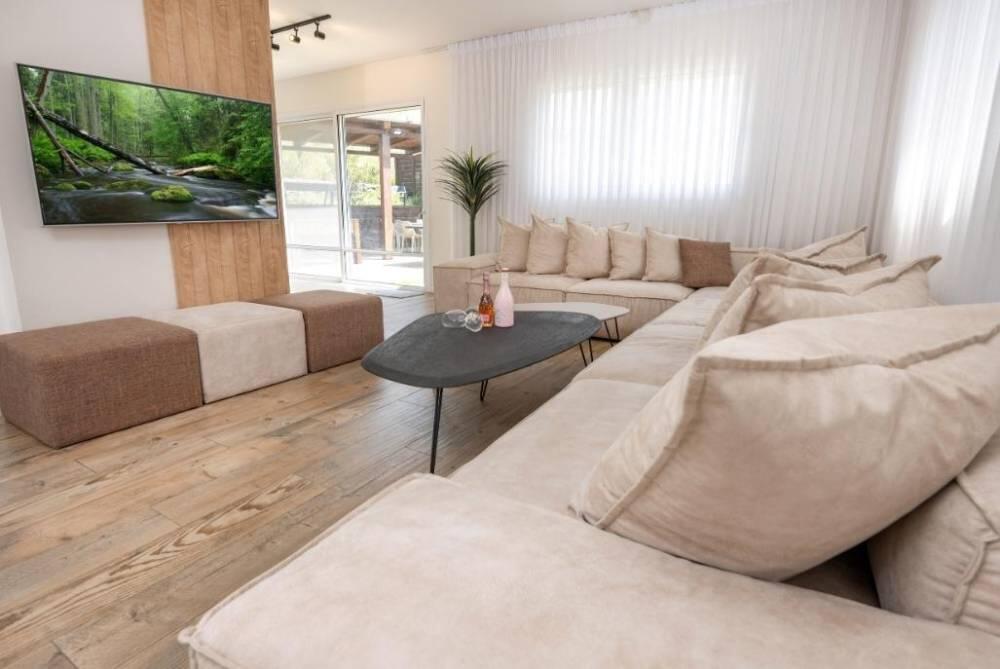 אחוזת תבור צפון  13  נופש - וי פור ויקיישן - V for Vacation