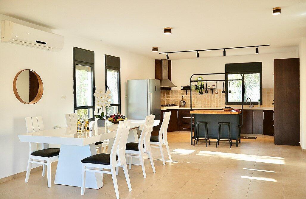 בית נופש בגלבוע צפון  16  נופש - וי פור ויקיישן - V for Vacation