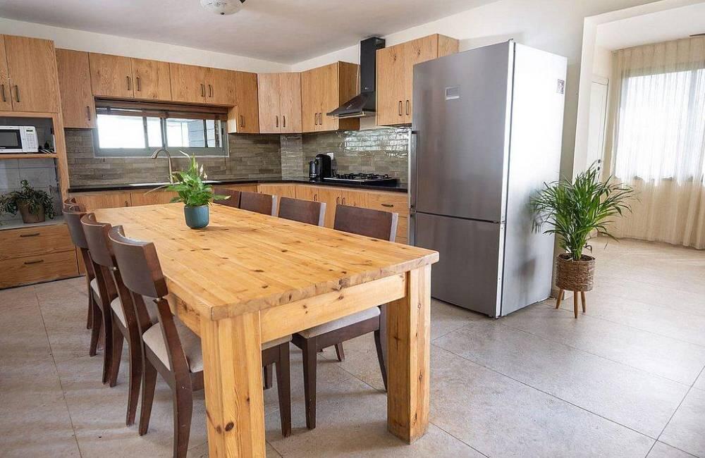 אחוזת דלתון צפון  9  נופש - וי פור ויקיישן - V for Vacation