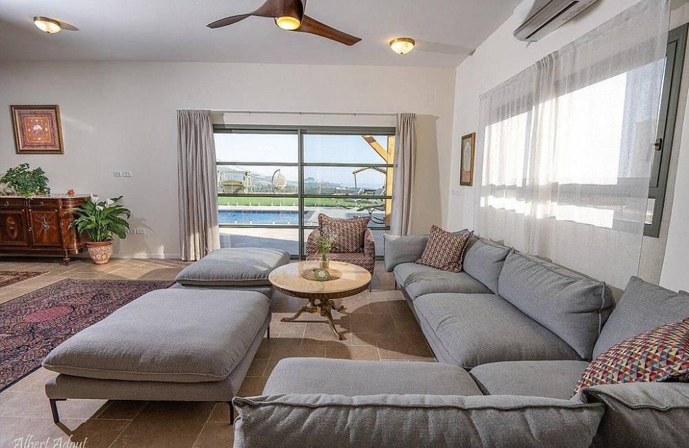 וילה אדמה צפון  8  נופש - וי פור ויקיישן - V for Vacation