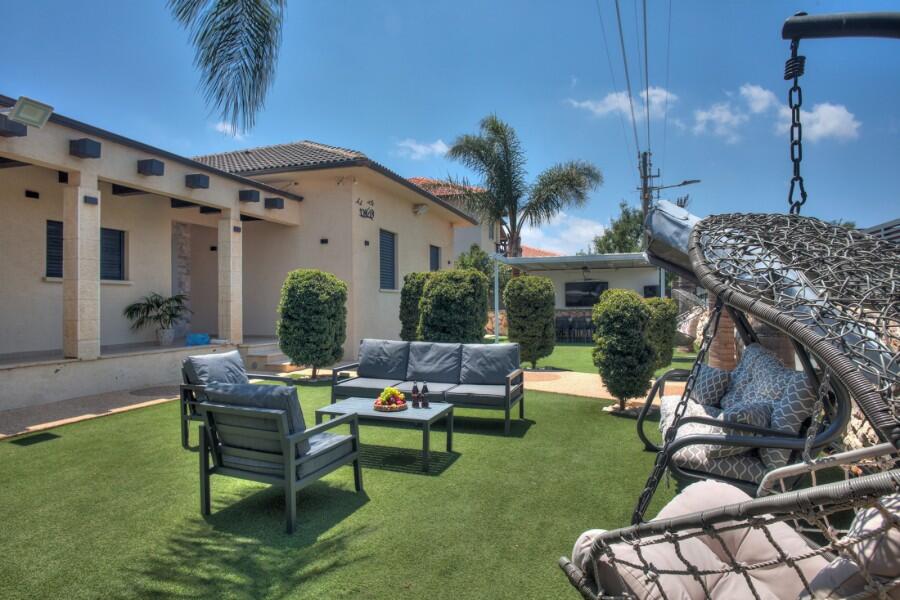 וילת יוקרה אחוזת נשרים צפון  14  נופש - וי פור ויקיישן - V for Vacation