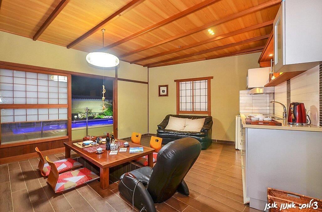 יפן בגליל צפון  7  נופש - וי פור ויקיישן - V for Vacation