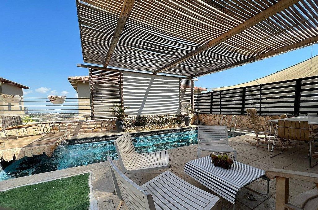 סוויטת גפן בוטיק מרכז  25  נופש - וי פור ויקיישן - V for Vacation