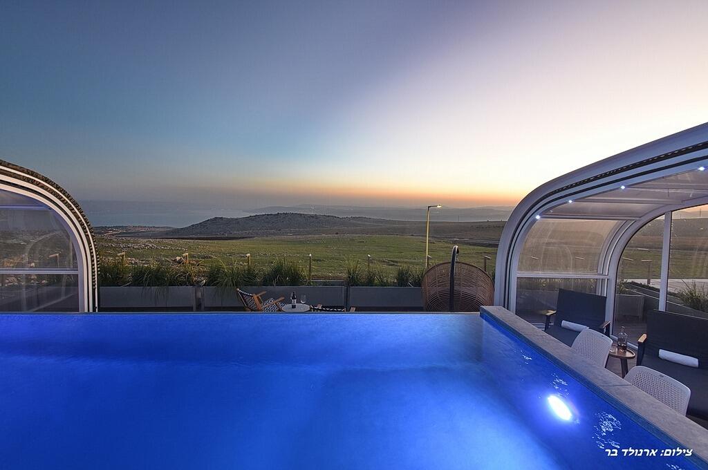 M בוטיק צפון  20  נופש - וי פור ויקיישן - V for Vacation