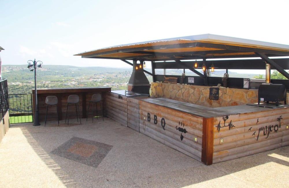 אחוזת סאנשיין צפון  13  נופש - וי פור ויקיישן - V for Vacation