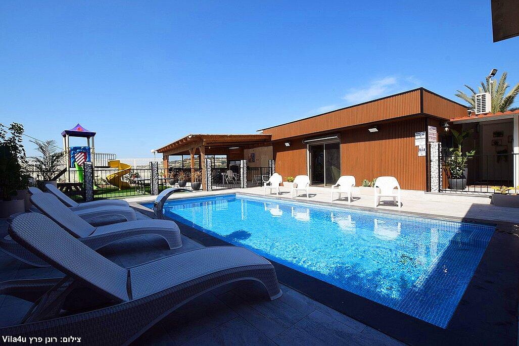 אירוח גלילי ירכא צפון  3  נופש - וי פור ויקיישן - V for Vacation