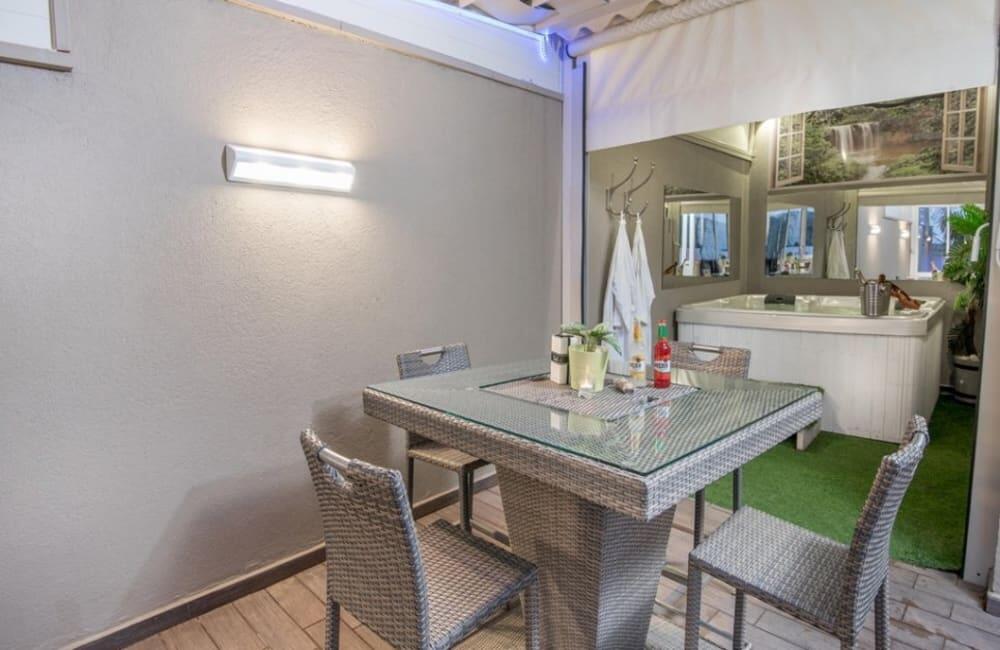 וילה כינור דוד המלך צפון  28  נופש - וי פור ויקיישן - V for Vacation