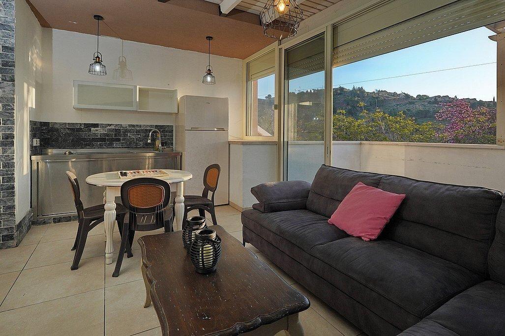 שקד באופק - וילה בוטיק צפון  32  נופש - וי פור ויקיישן - V for Vacation