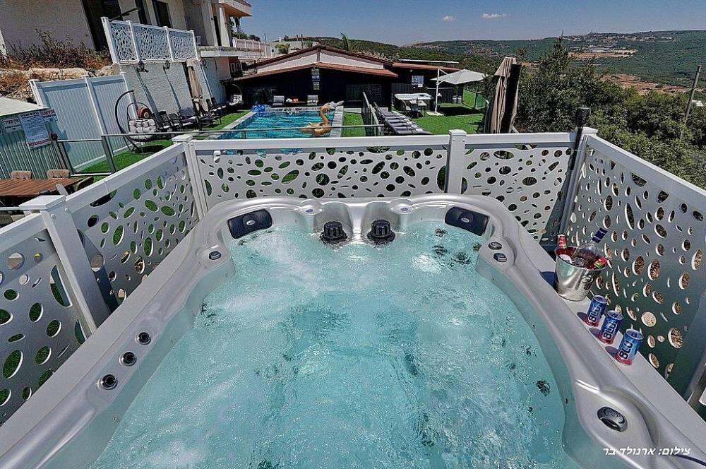 אחוזת אורפז צפון  62  נופש - וי פור ויקיישן - V for Vacation