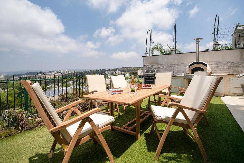 וילה לה פטלונה צפון  28  נופש - וי פור ויקיישן - V for Vacation