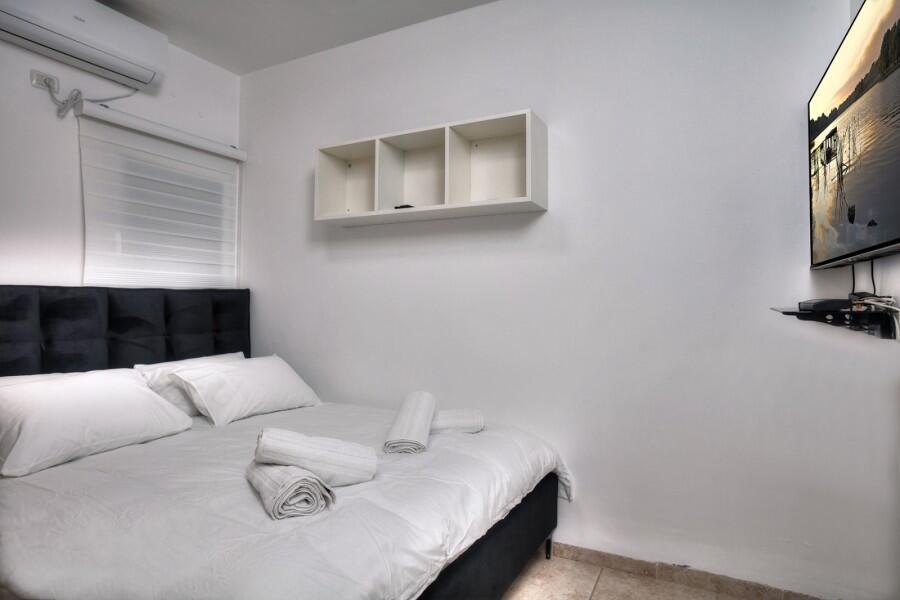 וילת יוקרה אחוזת נשרים צפון  23  נופש - וי פור ויקיישן - V for Vacation