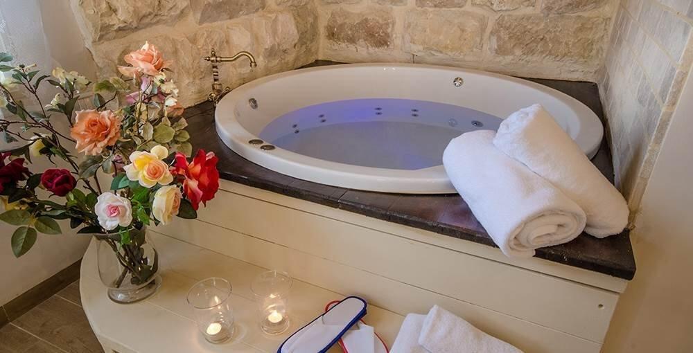 פרובנס בגן צפון  26  נופש - וי פור ויקיישן - V for Vacation