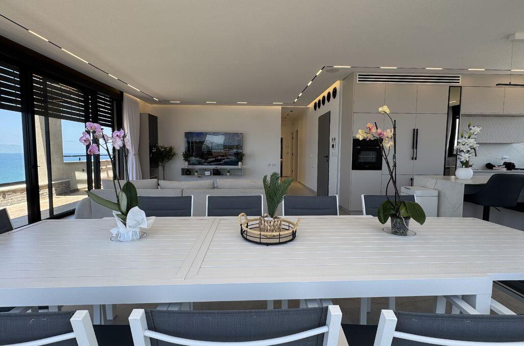 סי וויו פנטהאוז וספא נתניה - Sea view penthouse & spa Netanya מרכז  19  נופש - וי פור ויקיישן - V for Vacation