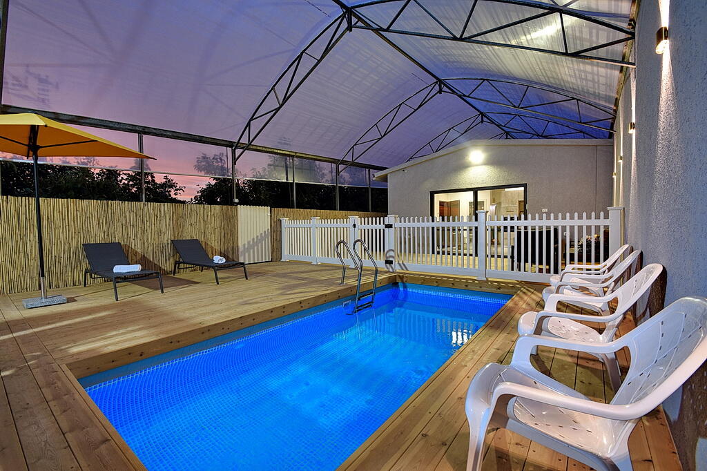 סוויטת האושר צפון  14  נופש - וי פור ויקיישן - V for Vacation