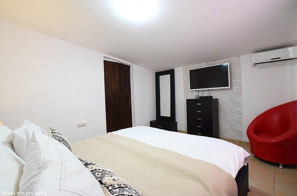 רונית בגליל צפון  18  נופש - וי פור ויקיישן - V for Vacation