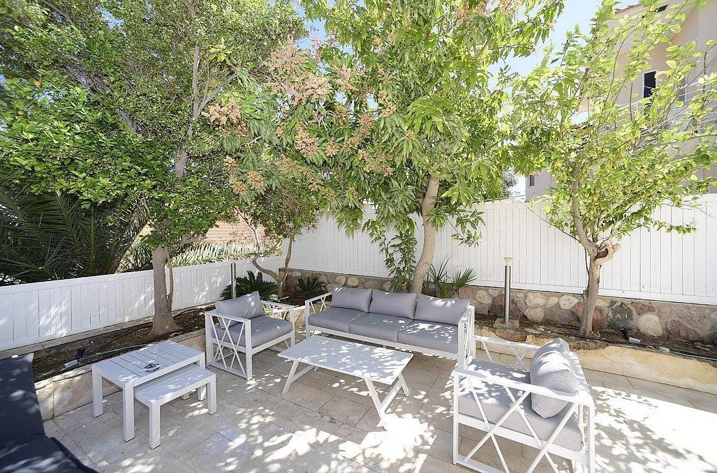 וילה יעל דרום  16  נופש - וי פור ויקיישן - V for Vacation