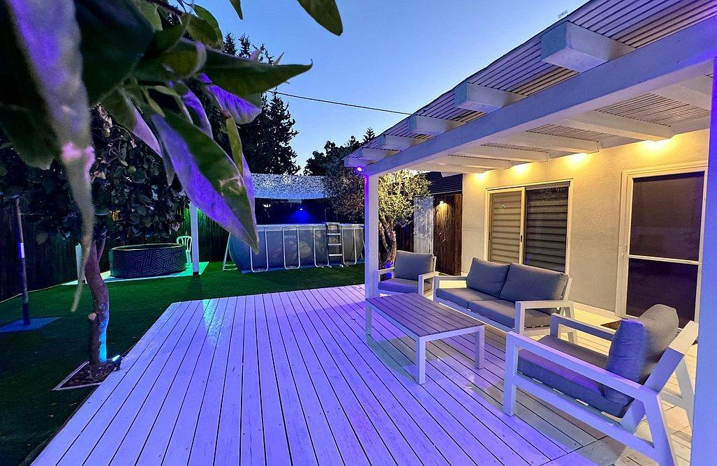 וילה רוז - Villa Rose מרכז  13  נופש - וי פור ויקיישן - V for Vacation