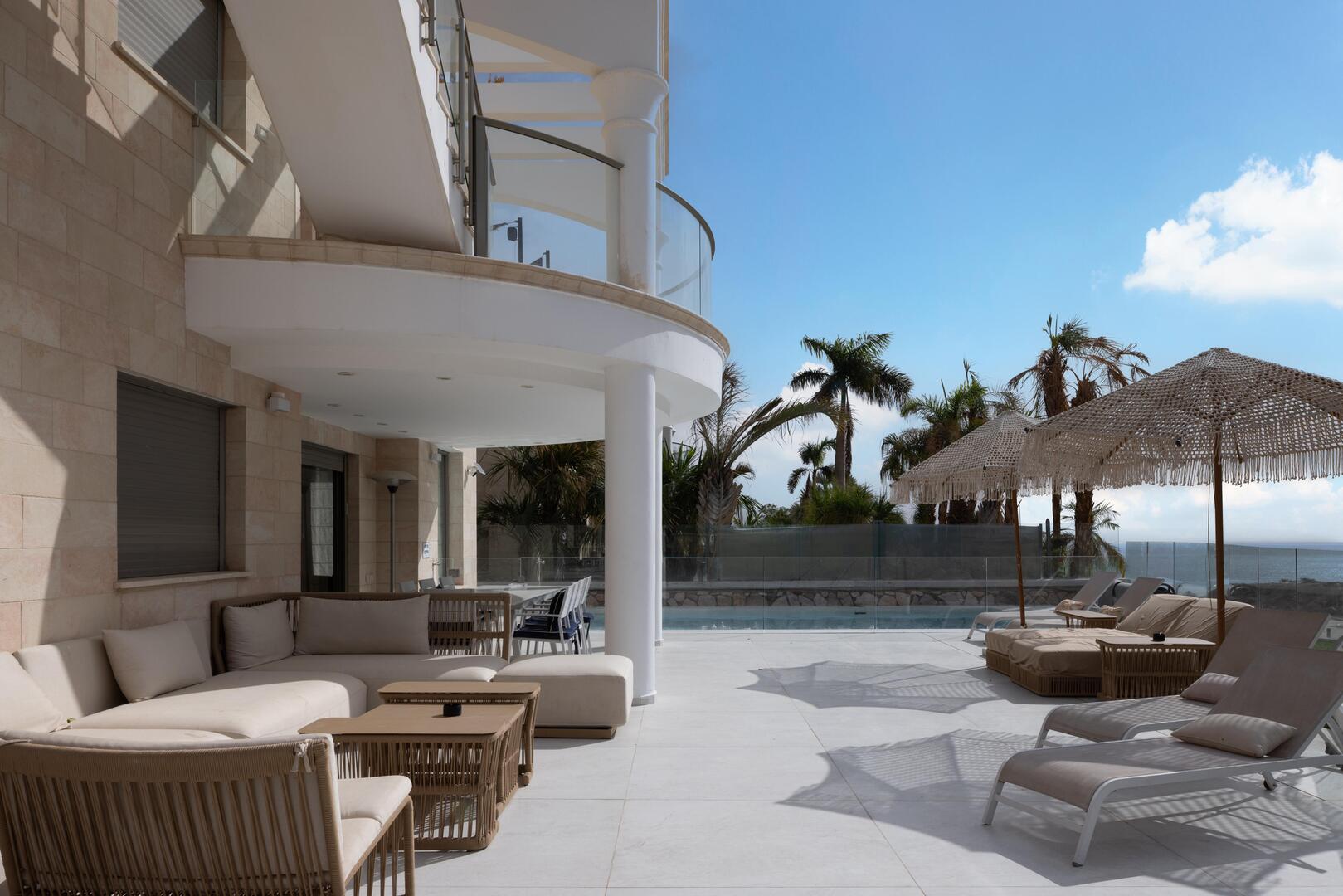 וילה רנסו דרום  2  נופש - וי פור ויקיישן - V for Vacation