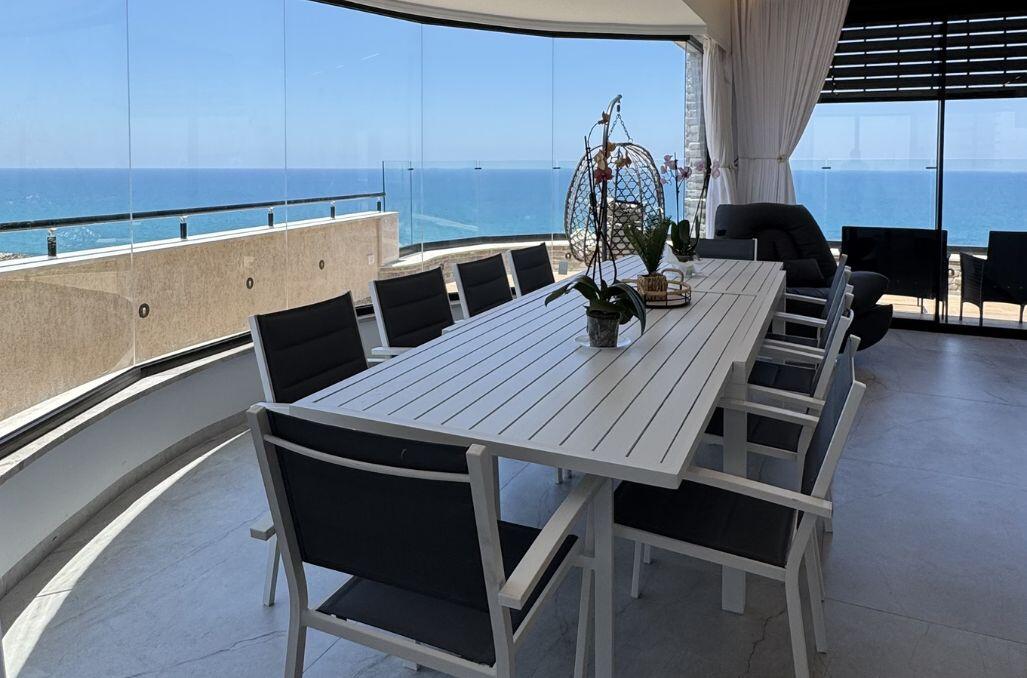 סי וויו פנטהאוז וספא נתניה - Sea view penthouse & spa Netanya מרכז  3  נופש - וי פור ויקיישן - V for Vacation