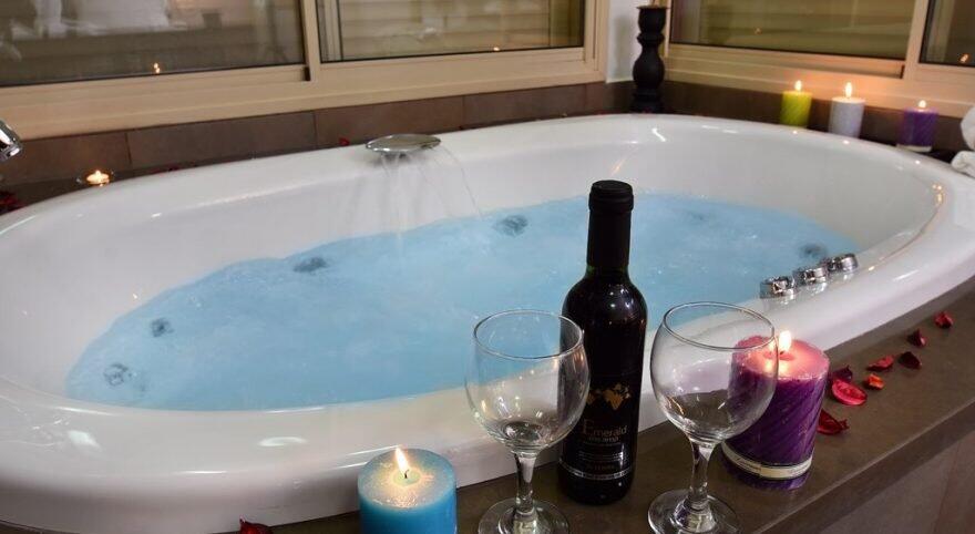 אצולה בגולן צפון  9  נופש - וי פור ויקיישן - V for Vacation