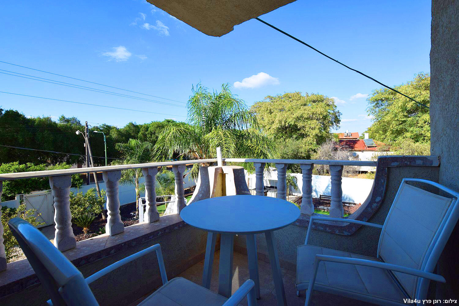 אחוזת וילג דרום  28  נופש - וי פור ויקיישן - V for Vacation