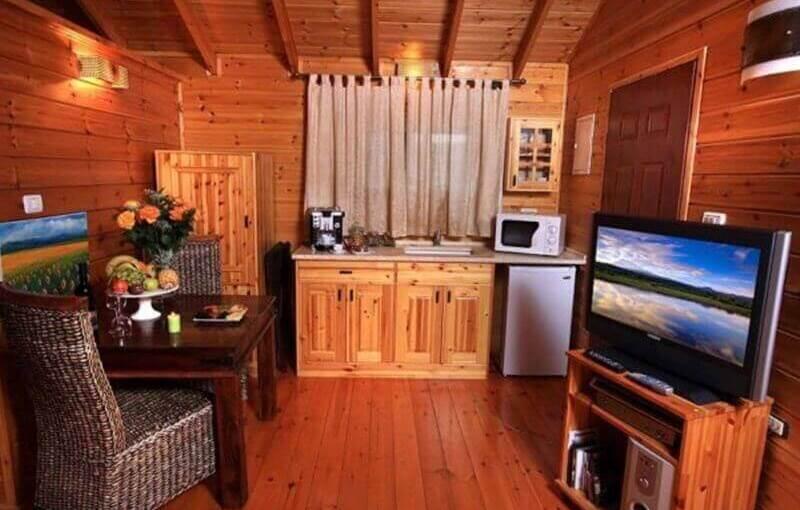 סוויטות אוויר הרים צפון  11  נופש - וי פור ויקיישן - V for Vacation